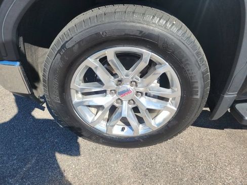 Used 2019 GMC Sierra 1500 SLT w/ SLT Premium Package AWD/4WD image 14