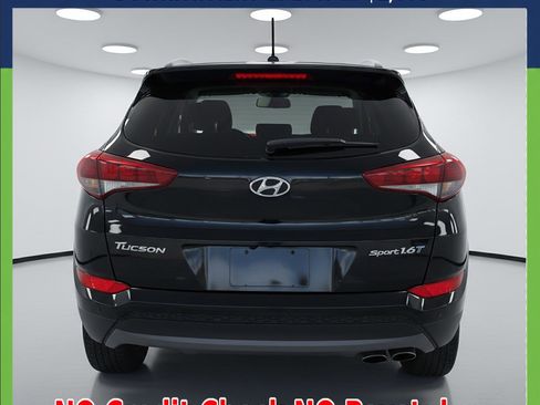 Used 2016 Hyundai Tucson Sport image 2