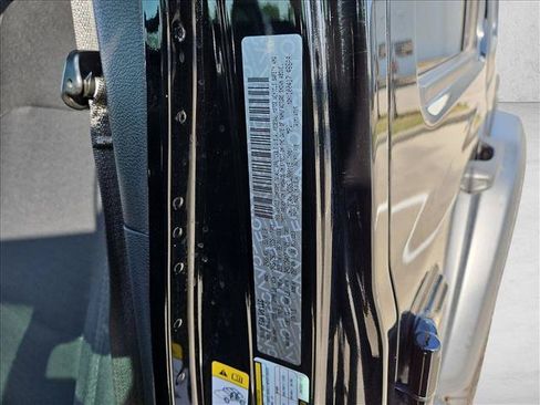 Used 2018 Jeep Wrangler Unlimited Sport S AWD/4WD image 24
