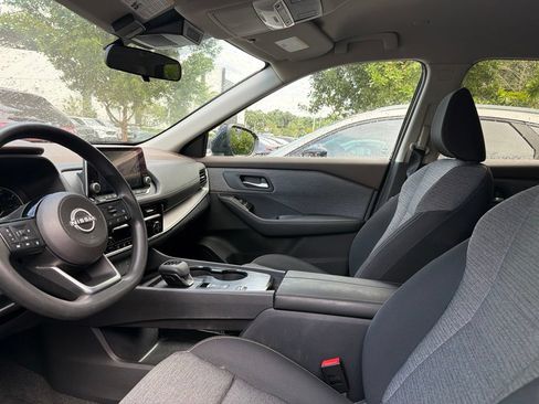 Used 2023 Nissan Rogue SV FWD image 5