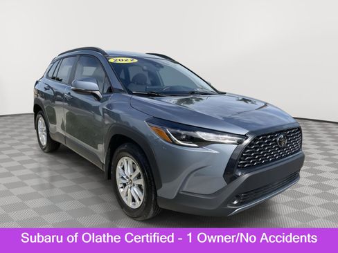 Used 2022 Toyota Corolla Cross LE w/ Moonroof Package AWD/4WD image 1