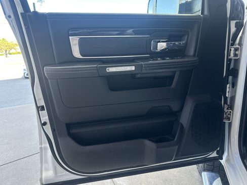 Used 2018 RAM 3500 Laramie Longhorn image 10