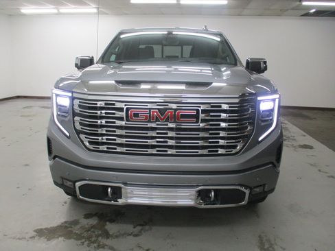 New 2026 GMC Sierra 1500 Denali w/ Denali Reserve Package AWD/4WD image 2