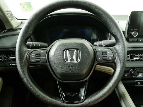 Used 2024 Honda Accord EX image 10