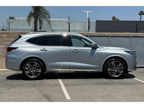 New 2026 Acura MDX SH-AWD w/ Advance Package image 4