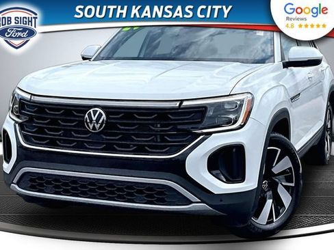 Used 2024 Volkswagen Atlas Cross Sport SE AWD/4WD image 1