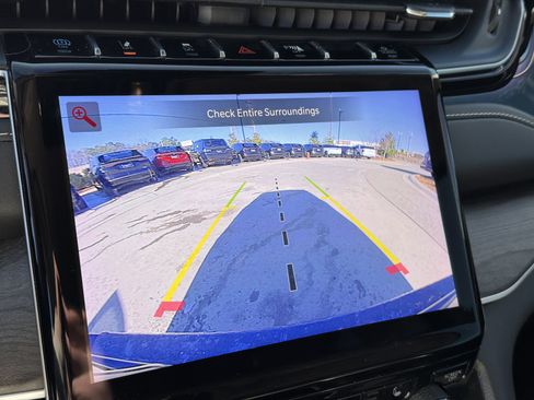 Used 2023 Jeep Grand Cherokee 4WD 4xe image 29