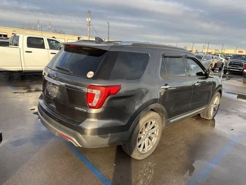 Used 2016 Ford Explorer Limited image 11