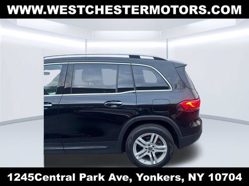 Used 2022 Mercedes-Benz GLB 250 4MATIC image 7