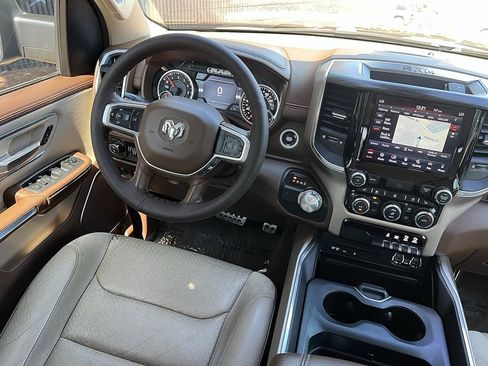 Used 2019 RAM 1500 Laramie image 35