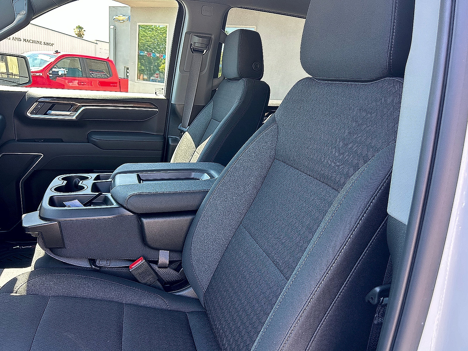 New 2026 Chevrolet Silverado 1500 RST w/ Z71 Off-Road Package AWD/4WD image 13