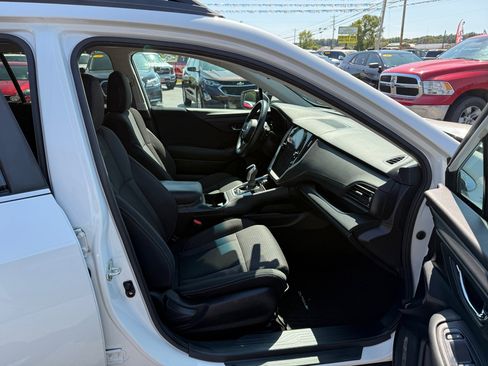 Used 2022 Subaru Outback Premium image 25