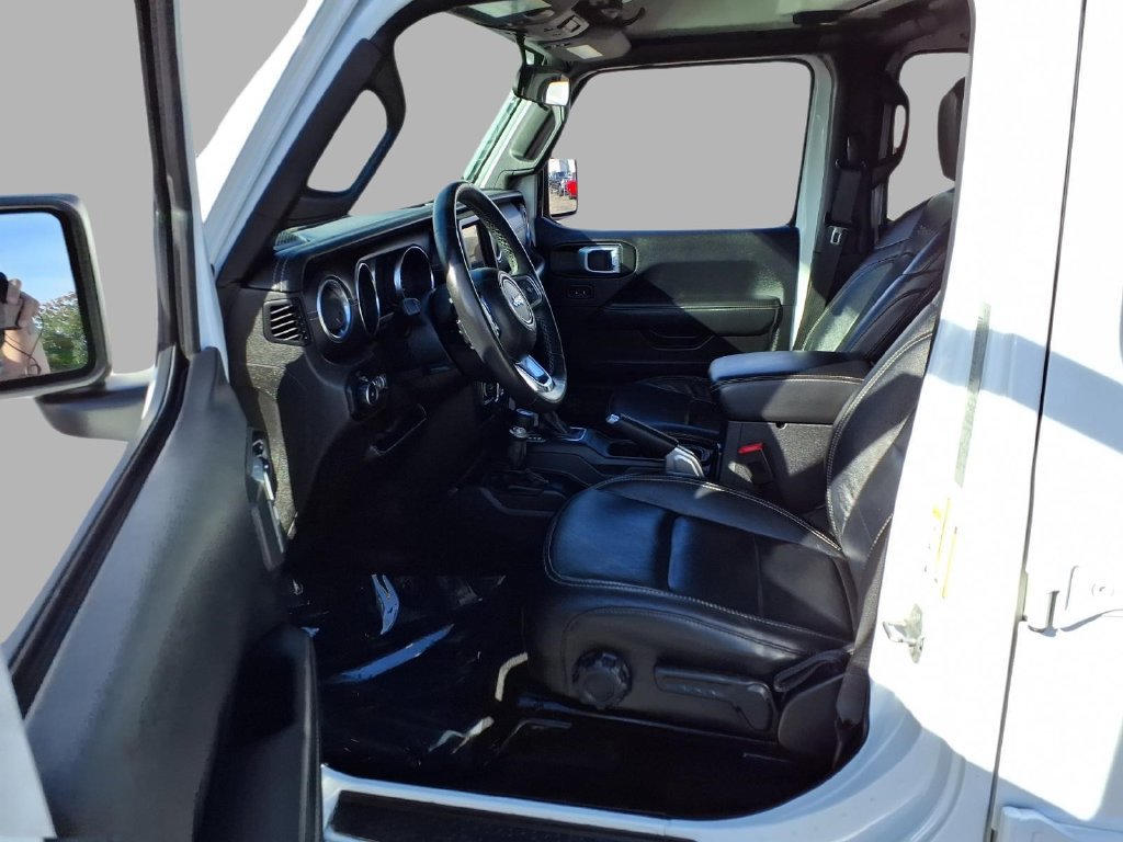 Used 2018 Jeep Wrangler Unlimited Sahara AWD/4WD image 20