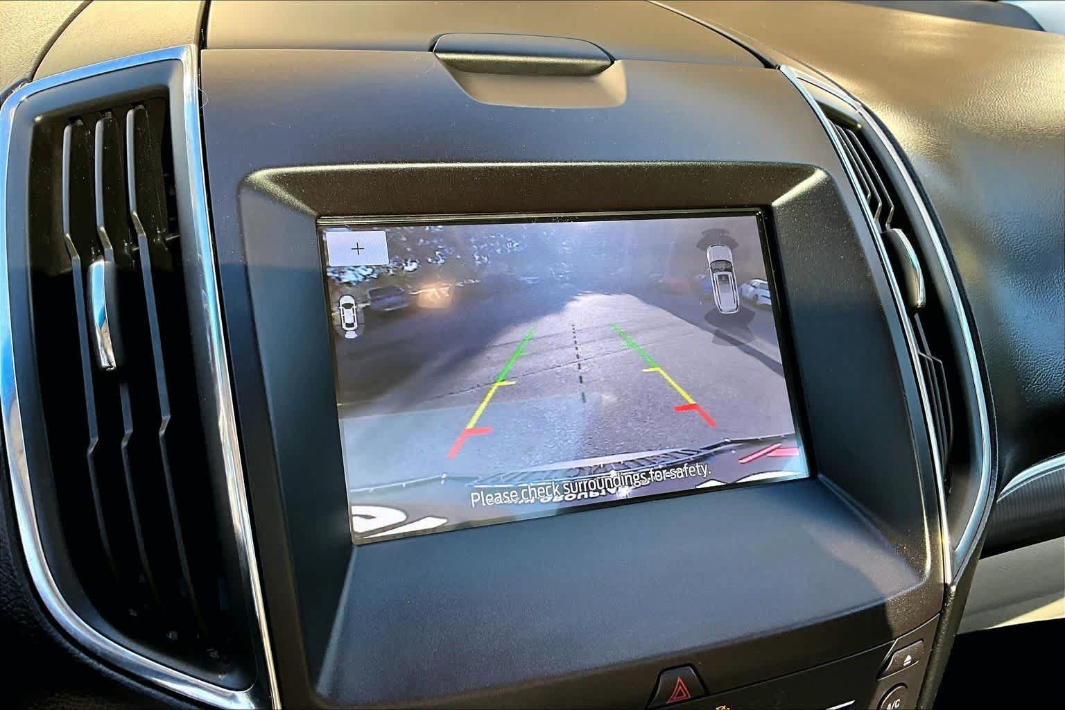 Used 2019 Ford Edge Titanium w/ Equipment Group 301A FWD image 27