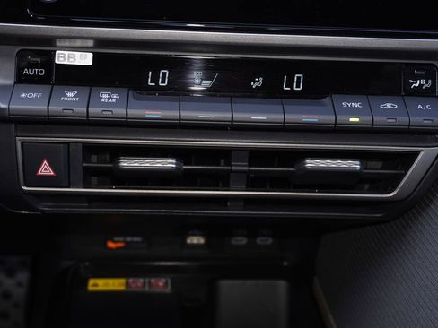 Certified 2025 Toyota Camry SE image 16