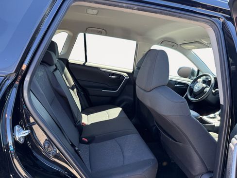 Used 2024 Toyota RAV4 XLE FWD image 18
