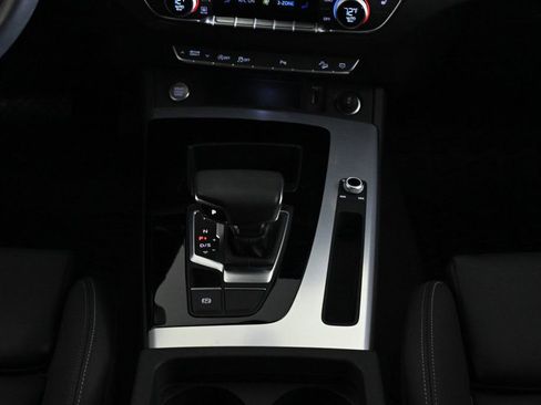 Certified 2025 Audi Q5 2.0T Premium w/ Convenience Plus Package image 14
