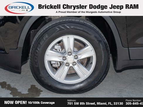 Used 2020 Chevrolet Trax LT w/ LT Convenience Package image 36