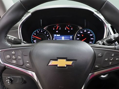 Used 2024 Chevrolet Equinox LT image 10