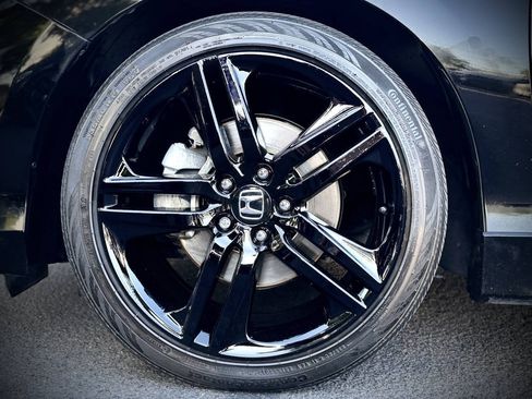 Used 2016 Honda Accord Sport image 12