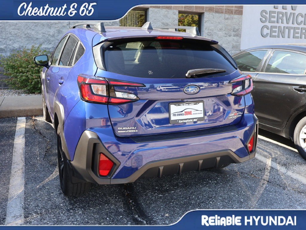 Used 2024 Subaru Crosstrek 2.0i Premium AWD/4WD image 16