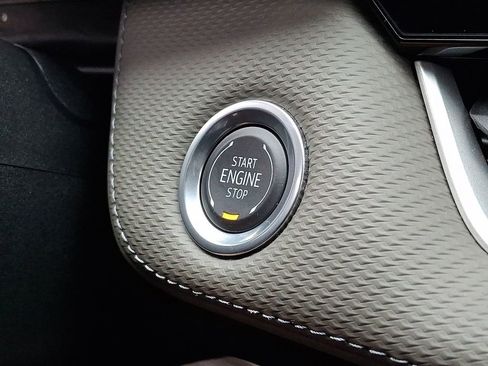 Used 2026 Chevrolet Equinox LT w/ Convenience Package II image 21