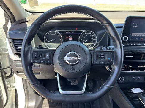 Certified 2023 Nissan Rogue SV w/ SV Premium B Package FWD image 29
