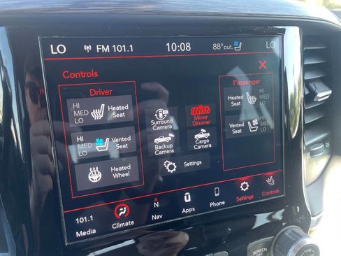 Used 2020 RAM 3500 Laramie image 39