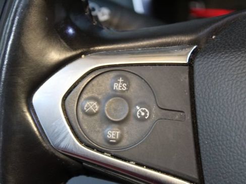 Used 2019 Chevrolet Traverse LT w/ LPO, Blackout Package AWD/4WD image 22
