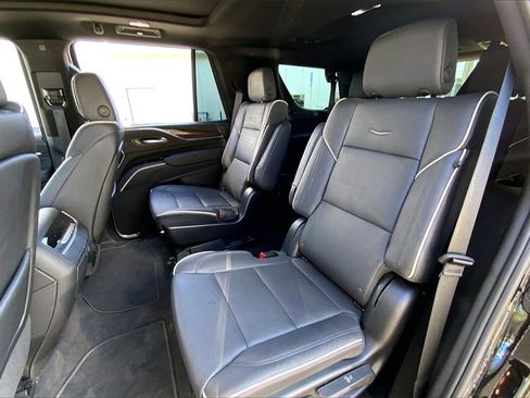 Certified 2024 Cadillac Escalade Premium Luxury image 20