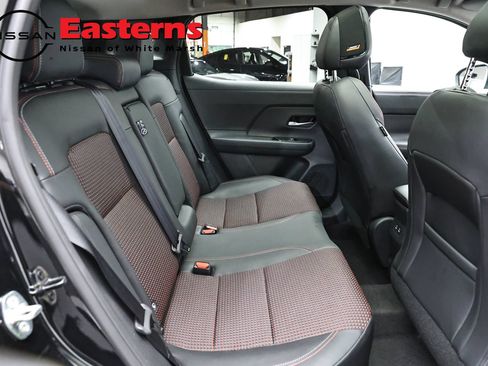 Used 2026 Nissan Kicks SR w/ SR Premium Package AWD/4WD image 22