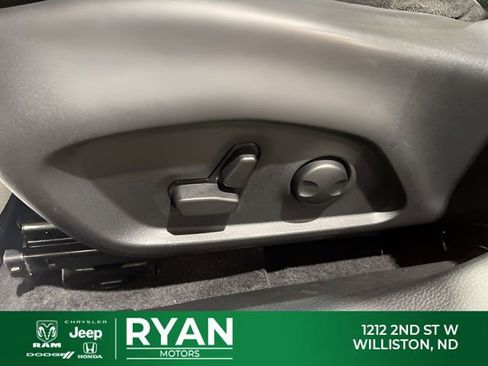 Used 2023 Jeep Compass Trailhawk w/ Trailhawk Elite Group AWD/4WD image 35