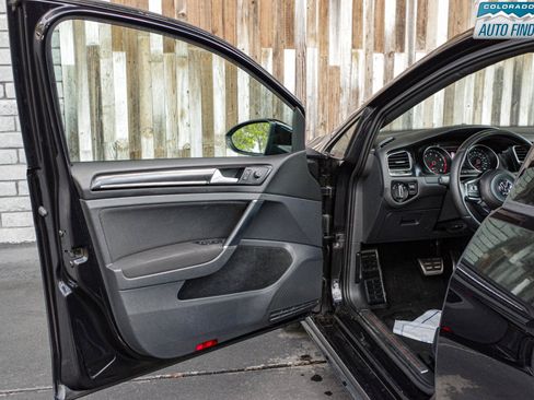 Used 2015 Volkswagen GTI S FWD image 10
