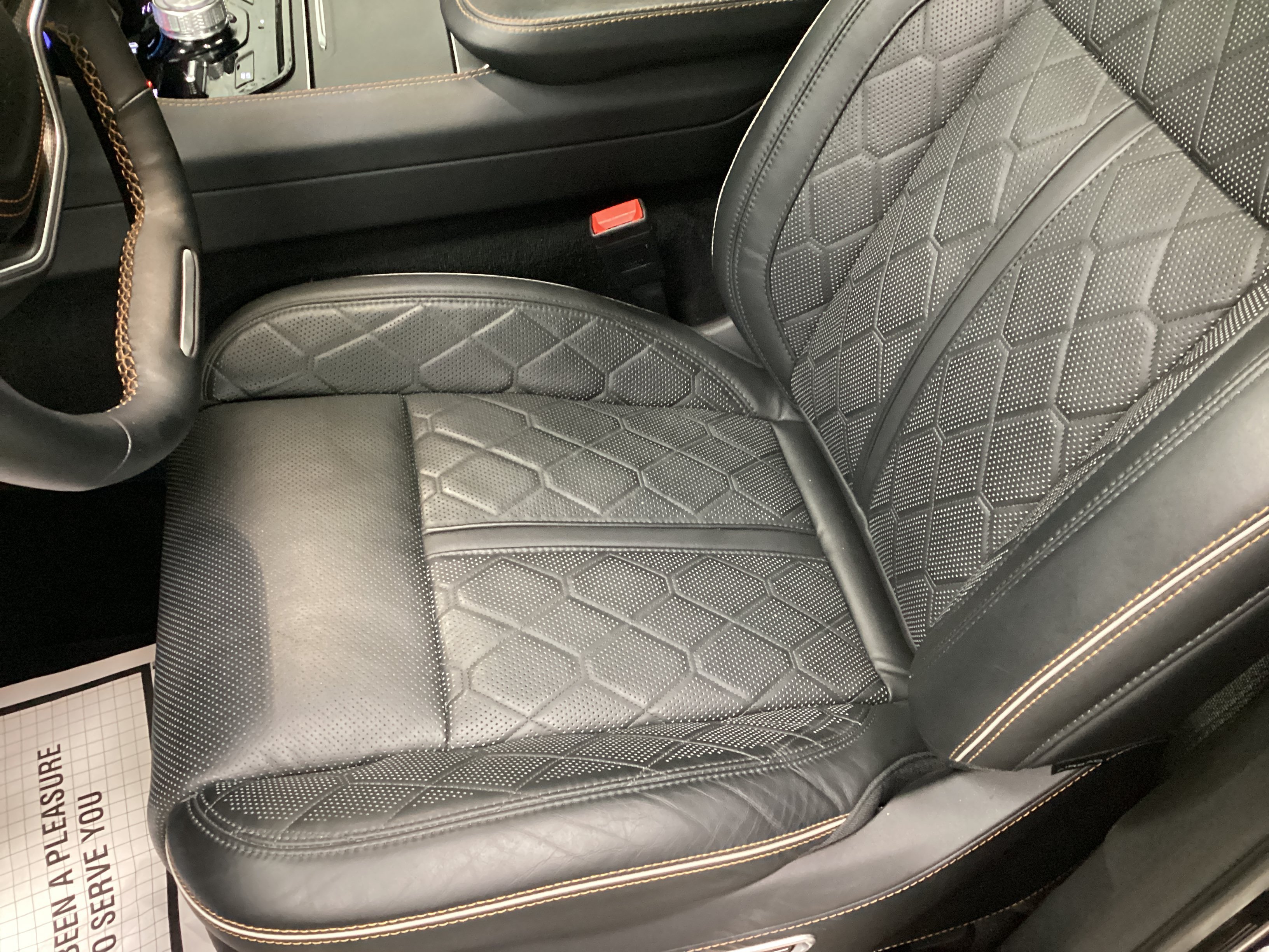 Used 2025 Jeep Grand Wagoneer Series III w/ Rear Seat Video Group 1 AWD/4WD image 19