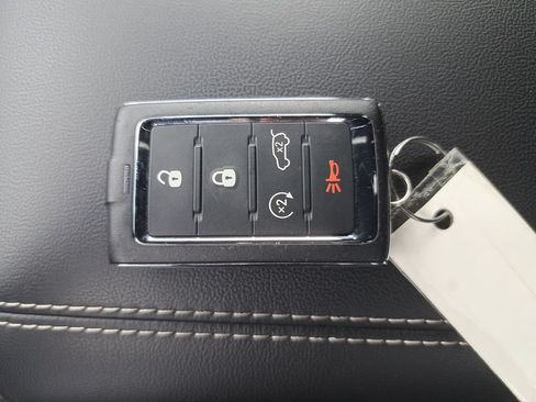 Certified 2022 Jeep Grand Cherokee Altitude AWD/4WD image 35