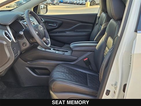 Used 2023 Nissan Murano Platinum w/ Cargo Package image 11