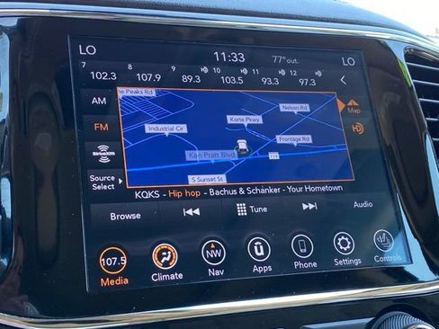 Used 2020 Jeep Grand Cherokee Overland w/ Interior Metal Package AWD/4WD image 23
