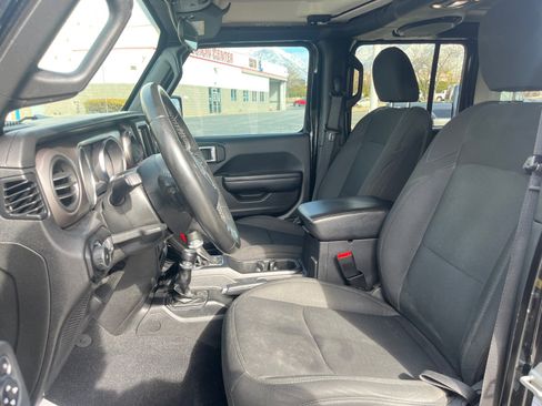 Used 2020 Jeep Wrangler Unlimited Sport S image 12