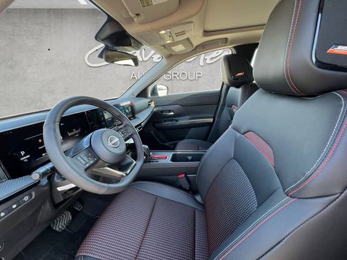 New 2026 Nissan Kicks SR image 19