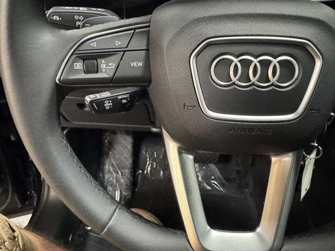 Certified 2025 Audi Q3 2.0T Premium AWD/4WD image 24