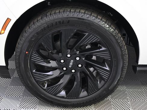 New 2025 Lincoln Navigator Reserve w/ Jet Appearance Package image 20