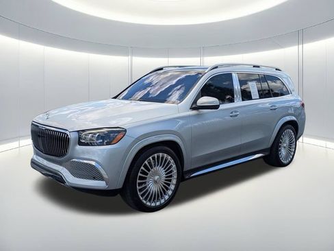 Used 2023 Mercedes-Benz Maybach GLS 600 4MATIC image 1