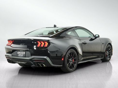Used 2025 Ford Mustang GT Premium RWD image 5