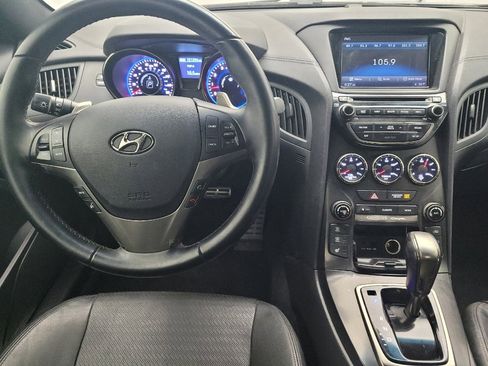 Used 2015 Hyundai Genesis 3.8 image 22