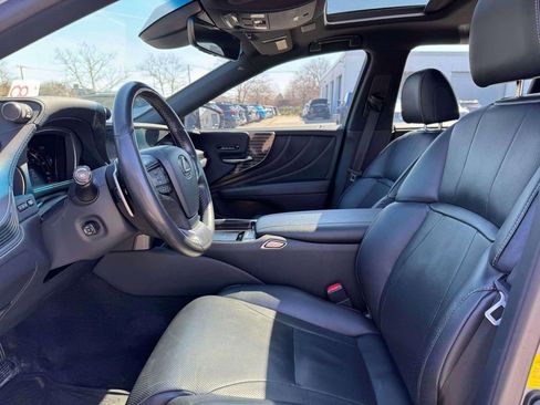 Used 2018 Lexus LS 500h AWD image 16
