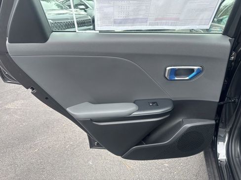 New 2025 Kia K4 LXS image 12