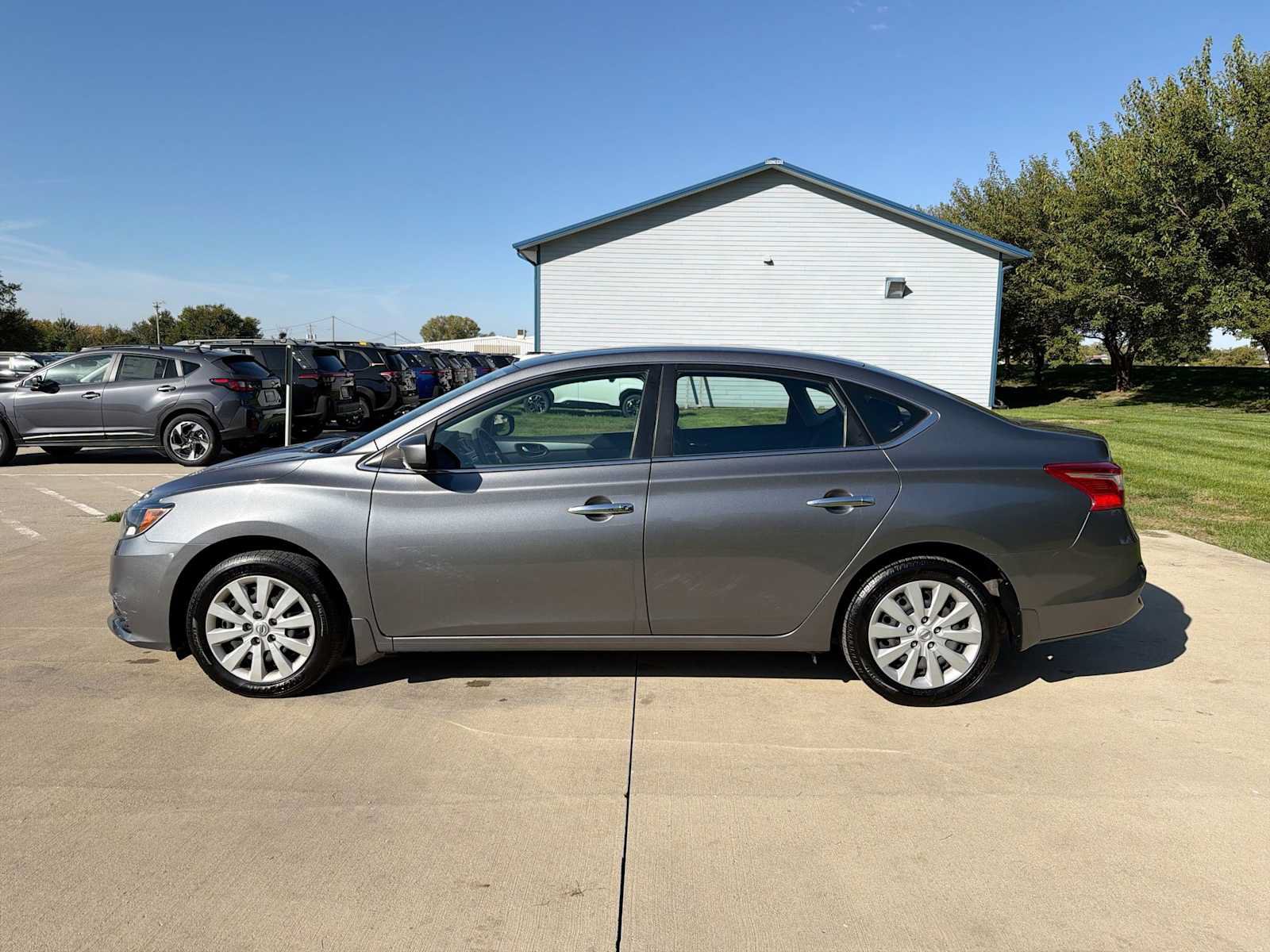 Used 2017 Nissan Sentra S FWD image 3