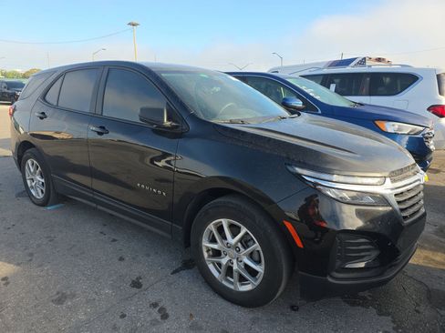 Used 2024 Chevrolet Equinox LS image 4