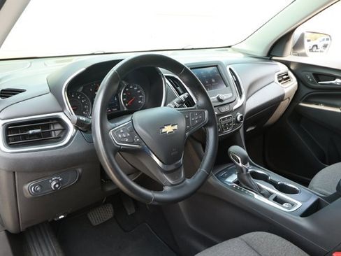 Used 2024 Chevrolet Equinox LT image 23