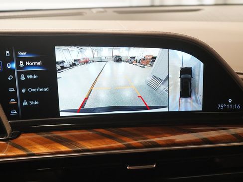 Used 2021 Cadillac Escalade Premium Luxury Platinum w/ Heavy-Duty Trailer Package AWD/4WD image 24